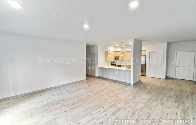 1 bed, 1 bath, 1,003 sqft, $1,450, Unit A206