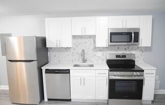 Studio, 1 bath, 350 sqft, $950, Unit 1128SMA- 329-C