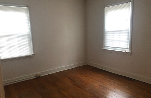 710 W. Aycock St., Raleigh - Bev Roberts Rentals & Property Management