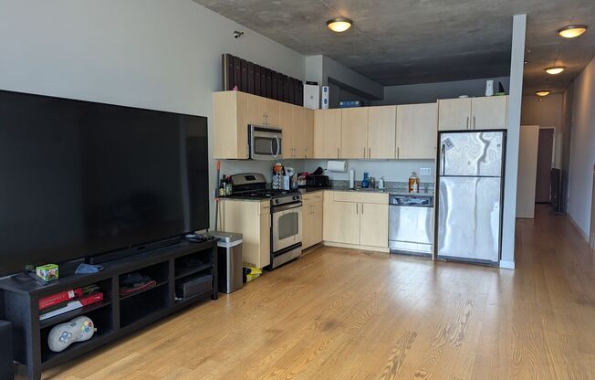Incredible High Floor 1b1b in Chicago Downtown