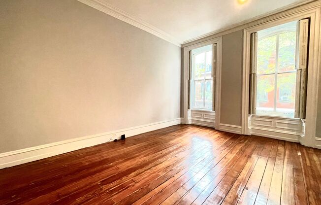 Studio, 1 bath, 450 sqft, $1,395, Unit 2F