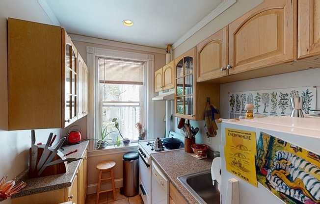 Studio, 1 bath, 450 sqft, $2,195, Unit 18