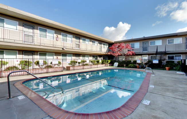 PARKSIDE APARTMENTS