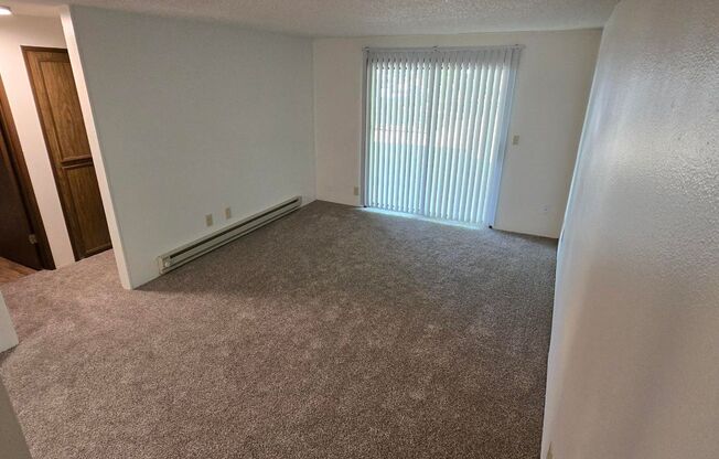 1 bed, 1 bath, 650 sqft, $1,050, Unit N-01