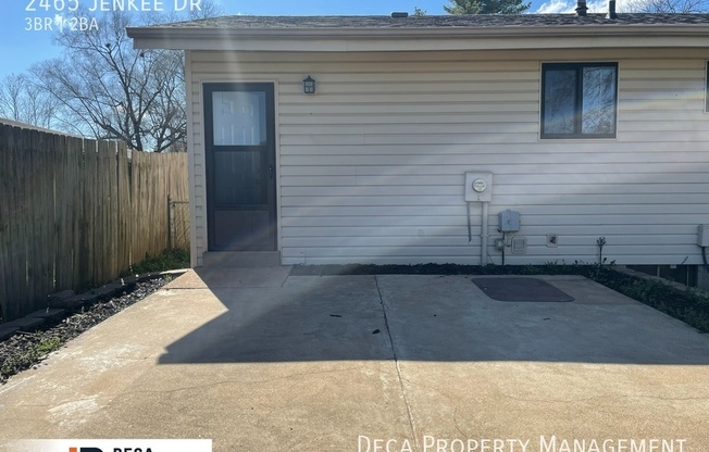 3 beds, 2 baths, 1,000 sqft, $1,545