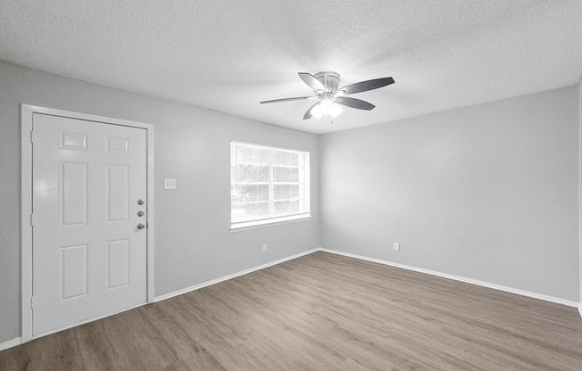 2212 ARCADY LN