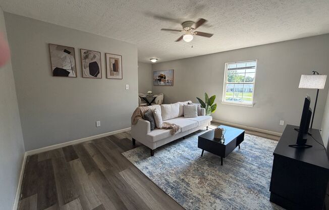 1 bed, 1 bath, 630 sqft, $725, Unit H61