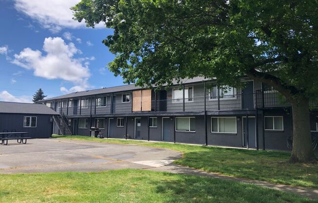 Affordable living in the heart of Lakewood!