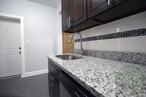 2 beds, 1 bath, 700 sqft, $2,400, Unit 1106-3rd Floor