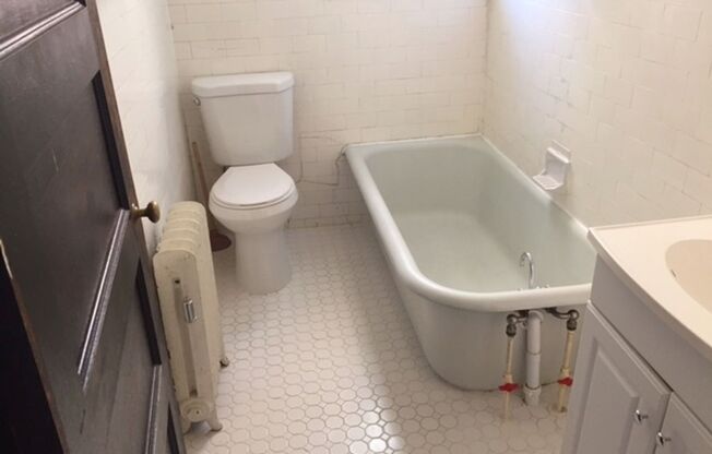 1 bed, 1 bath, 550 sqft, $1,425, Unit A3