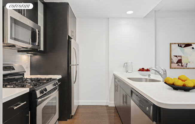 Studio, 1 bath, $3,100, Unit 3E