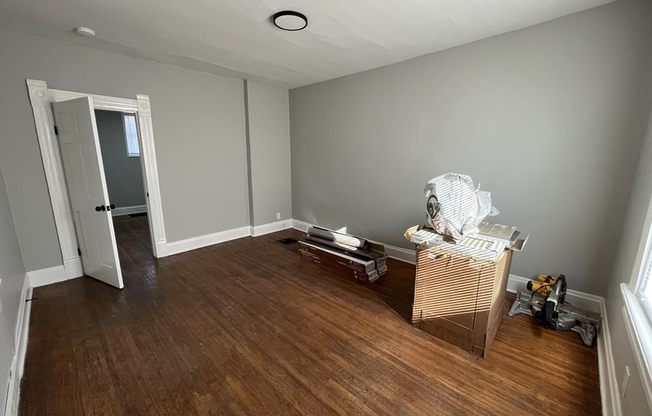 220 W AVE 220