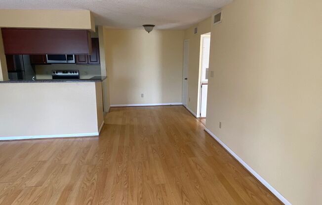 2 beds, 1 bath, $1,495, Unit # #C 203