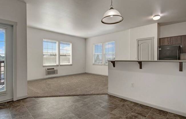 Spacious Living Room | Tualatin Oregon Apartments | River Ridge