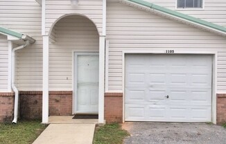 Cute 2 Bedroom 2.5 Bath 1 Car Garage Property for Rent!