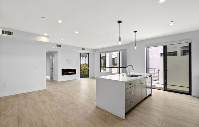 2 beds, 2 baths, 1,152 sqft, $4,350, Unit 406