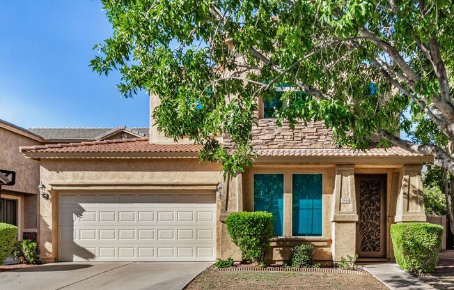 Stunning 3 Bed 2.5 Bath Home w/ Mountain Views