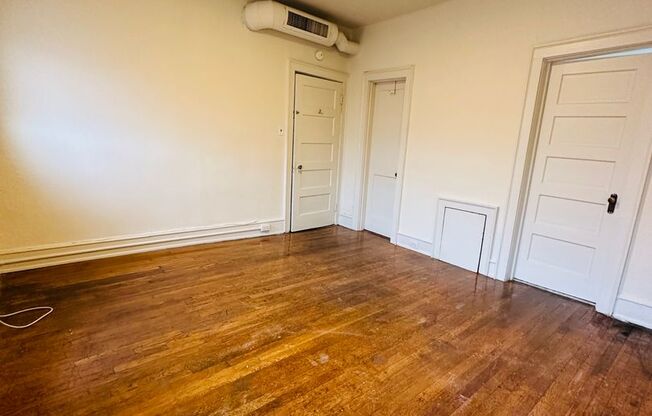 1 bed, 1 bath, $1,295, Unit Apt. 18