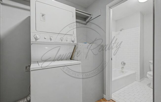 2 beds, 1 bath, $1,099, Unit UNIT C 49