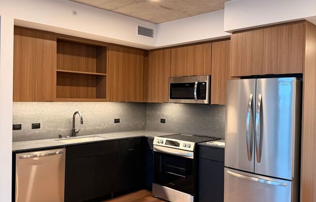 2 beds, 2 baths, 816 sqft, $4,495, Unit 705