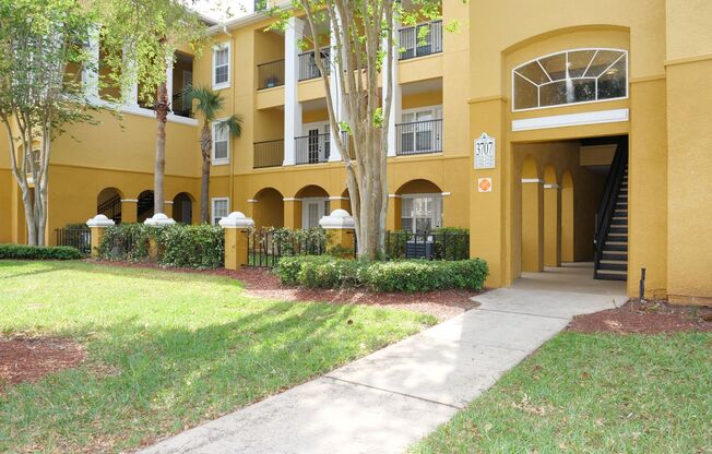Nice 2 bed / 2 bath at Mosaic at Millenia!