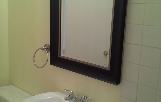 Affordable Downtown Apartment