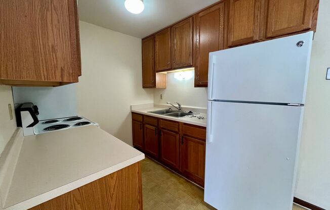1 bed, 1 bath, $950, Unit 72