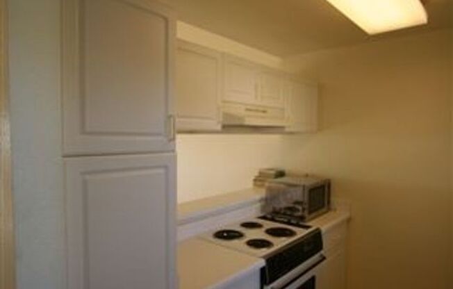 2 beds, 2 baths, $2,350