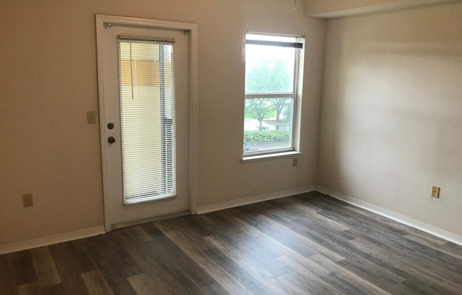 1 bed, 1 bath, $1,675, Unit Unit 811