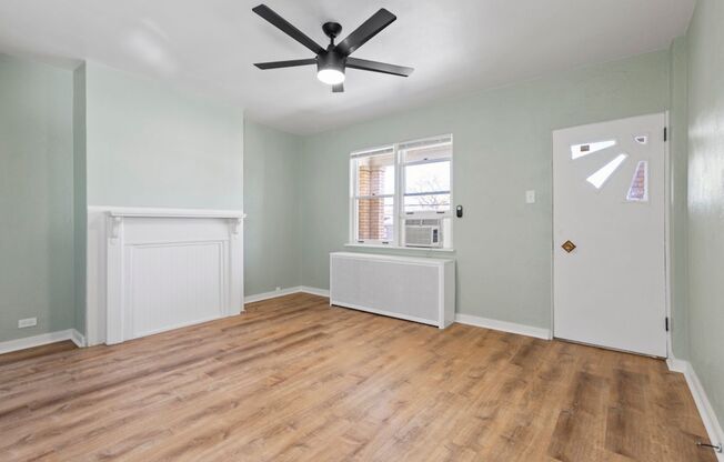 Bright 2 Bedroom Apartment in Duquesne Heights – Minutes from Mount Washington Overlook!