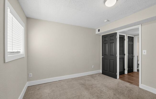 2 beds, 1 bath, 800 sqft, $1,230, Unit 1462-A7