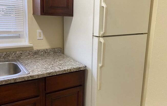 2 beds, 1 bath, $1,150, Unit 2764B