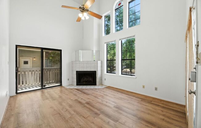 FABULOUS walkable/bikeable 3BR with parking in Hyde Park