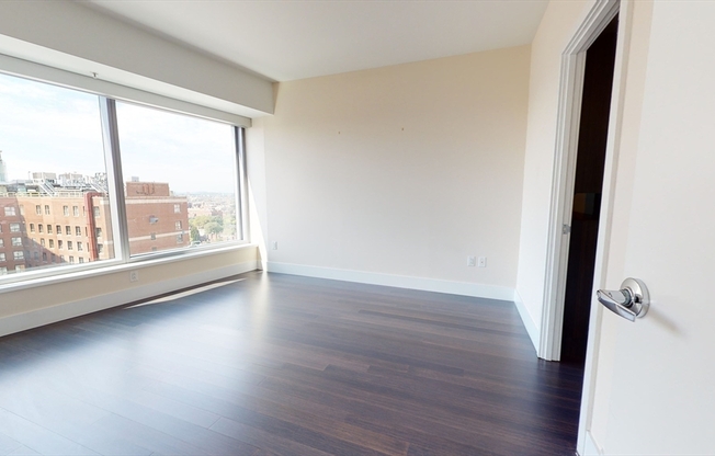 1 bed, 1.5 baths, 1,040 sqft, $5,200, Unit 17H