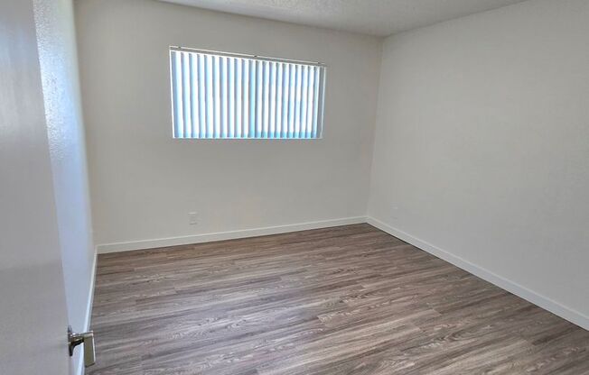 1 bed, 1 bath, 500 sqft, $1,825, Unit 55-26