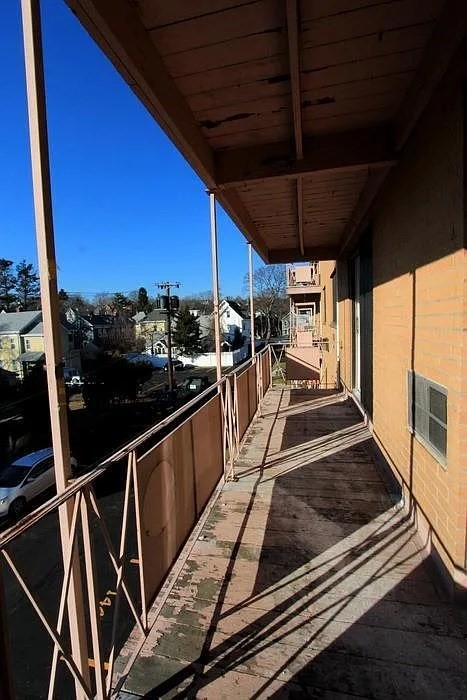 3 beds, 2 baths, 1,123 sqft, $3,500, Unit 39