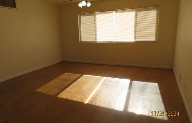 2 beds, 2 baths, $1,095, Unit # 129