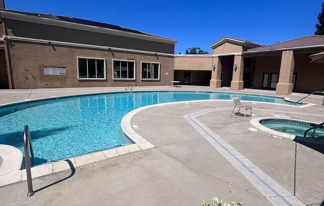 2 beds, 2 baths, $2,195, Unit # 1813