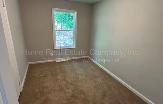 1528 Argonne Blvd