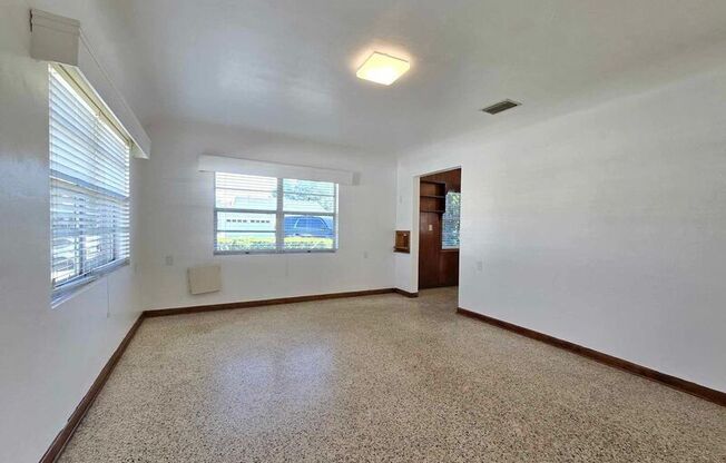 127 E BEACON RD