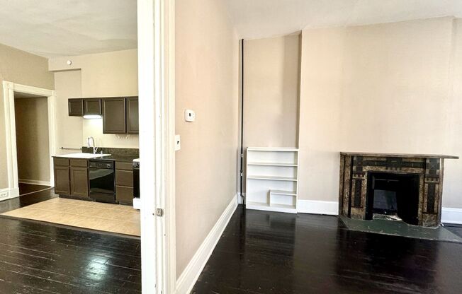 3 beds, 1 bath, 1,500 sqft, $2,100, Unit Unit 1