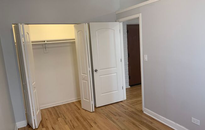 1 bed, 1 bath, $1,250, Unit 5554 #303