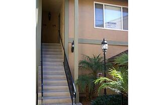 2 beds, 2 baths, $2,700, Unit Unit #275