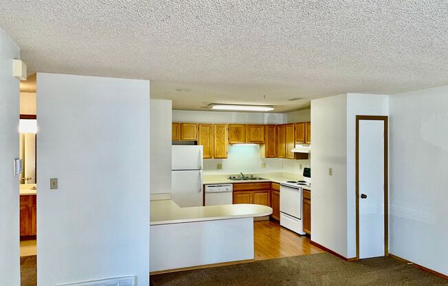 1st Floor 2 Bedroom in a Gated Community!