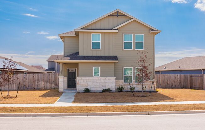 Like New in Durango Farms!!!!