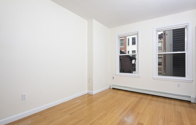 11 BARTLETT PL
