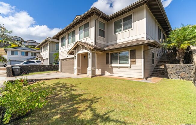 3 BD/3 BA Home in Kahiwelo At Makakilo with Garage