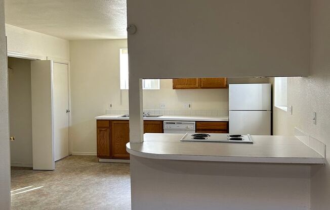 1 bed, 1 bath, 980 sqft, $1,099, Unit #P