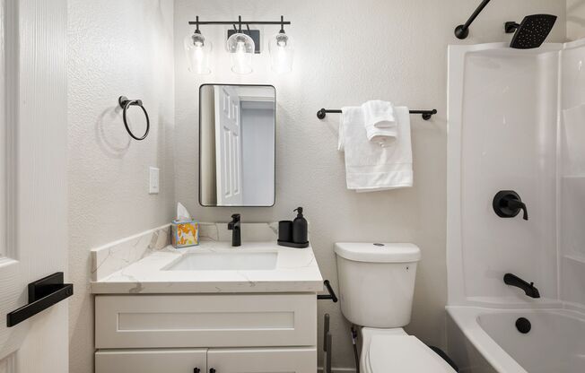 1 bed, 1 bath, 540 sqft, $1,555, Unit 26