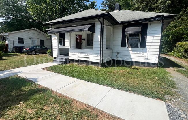 3 beds, 1 bath, $1,295